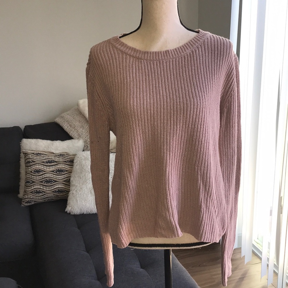 Blush boutique sweater. tie detail in back!